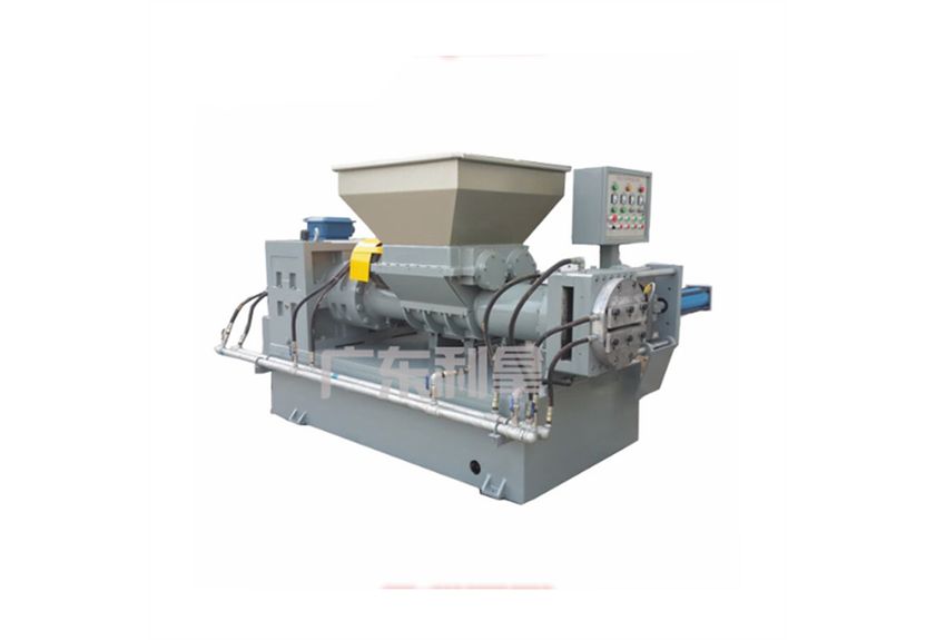 廣東利拿實業：低溫橡膠過濾出片機與強制喂料擠出過濾機的卓越性能-2